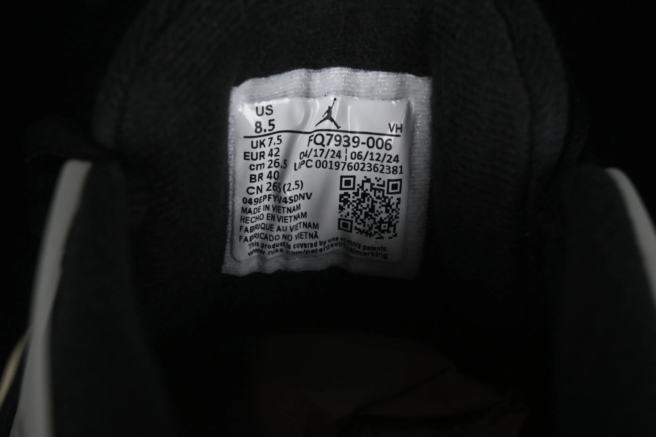 All categories Air Jordan Jordan series basketball shoes Air Jordan 4 Air Jordan 4 "Remastered" AJ4 Joe 4 remake raw rubber black FQ7939-006